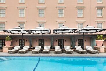 هتل Mills House Charleston, Curio Collection By Hilton