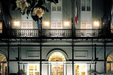 Отель Omni Royal Orleans