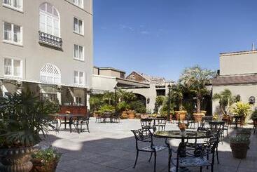 Отель Omni Royal Orleans