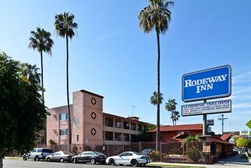 هتل Rodeway Inn Convention Center