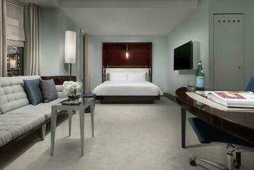 هتل Royalton New York