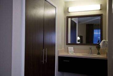 هتل Sonesta Es Suites San Jose Airport