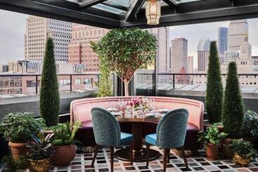 Hotel The Newbury Boston