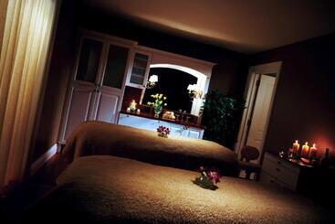 هتل The Pfister