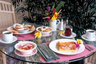 هتل The Plantation Inn Free Breakfast