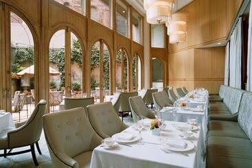 هتل The Rittenhouse