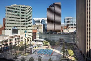 هتل The Westin Cincinnati