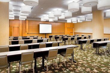 هتل The Westin Cincinnati