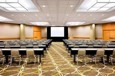هتل The Westin Cincinnati
