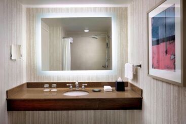 هتل The Westin Cincinnati