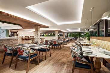 هتل The Woodlands Resort, Curio Collection By Hilton