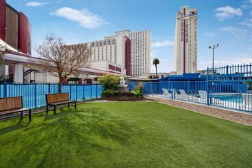 هتل Travelodge By Wyndham Las Vegas