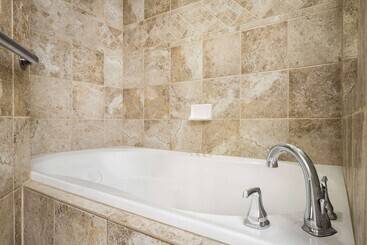هتل Travelodge By Wyndham Las Vegas