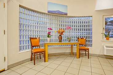 هتل Travelodge By Wyndham Mill Valley/sausalito