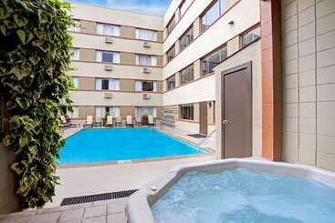 هتل Travelodge By Wyndham Seattle By The Space Needle