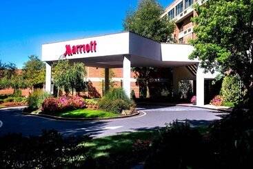 هتل Trumbull Marriott Shelton