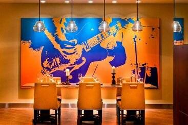 هتل Trumbull Marriott Shelton