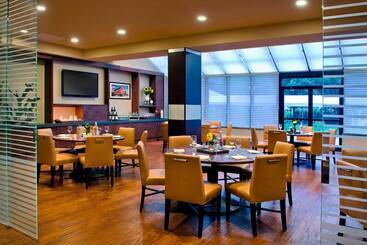 هتل Trumbull Marriott Shelton