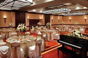 هتل Trumbull Marriott Shelton