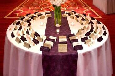 هتل Trumbull Marriott Shelton
