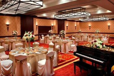 هتل Trumbull Marriott Shelton
