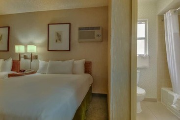هتل Vagabond Inn Los Angeles At Usc