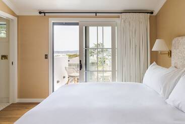 هتل Villa Mara Carmel