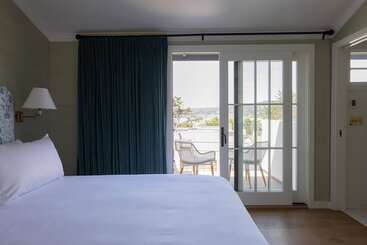 هتل Villa Mara Carmel