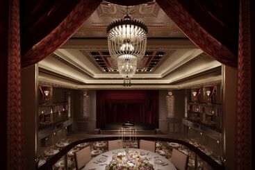 هتل Waldorf Astoria New York