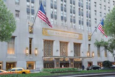 هتل Waldorf Astoria New York