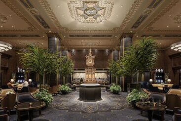 هتل Waldorf Astoria New York
