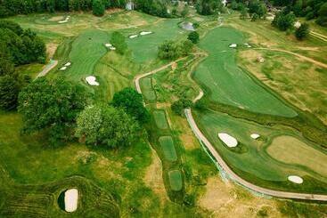 هتل Waynesville Inn And Golf Club, Tapestry Collection By Hilton