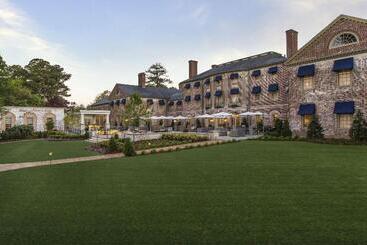 هتل Williamsburg Inn, An Official Colonial Williamsburg
