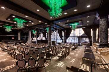 هتل Wyndham Garden Dallas North