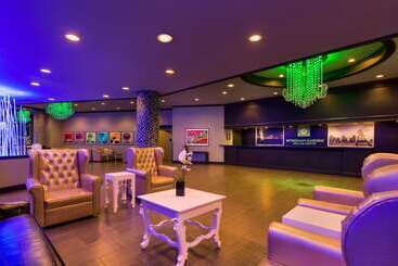 هتل Wyndham Garden Dallas North