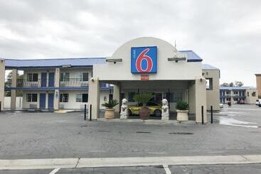 Motel 6visalia, Ca