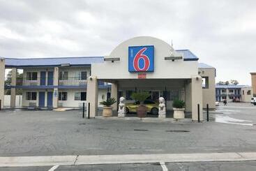 Motel 6visalia, Ca