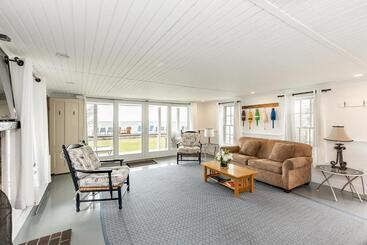 The Masthead Resort