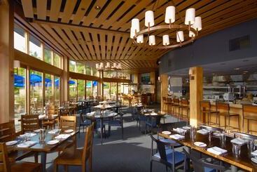 Topnotch Resort
