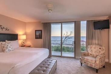 Villas By The Sea Resort & Conference Center