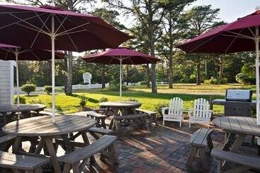 Wellfleet Motel And Lodge