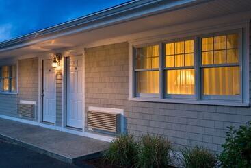 Wellfleet Motel And Lodge
