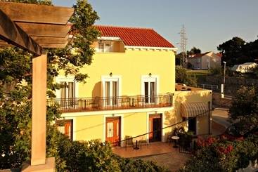 Bacan Serviced Apartments