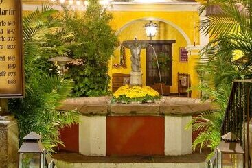 هتل Convento Santa Catalina By Ahs