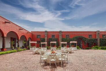 هتل Fiesta Americana Hacienda Galindo Resort & Spa