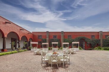 هتل Fiesta Americana Hacienda Galindo Resort & Spa