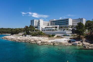 Grand Hotel Brioni Pula, A Radisson Collection