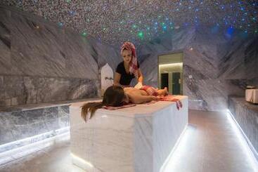 Grand Hotel Neum Wellness & Spa