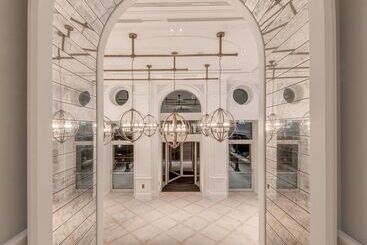 هتل Hilton Imperial Dubrovnik