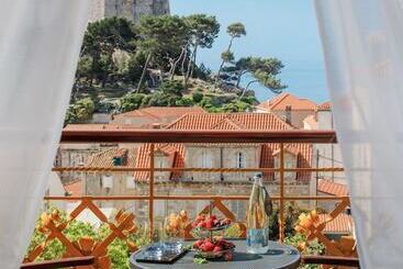 هتل Hilton Imperial Dubrovnik
